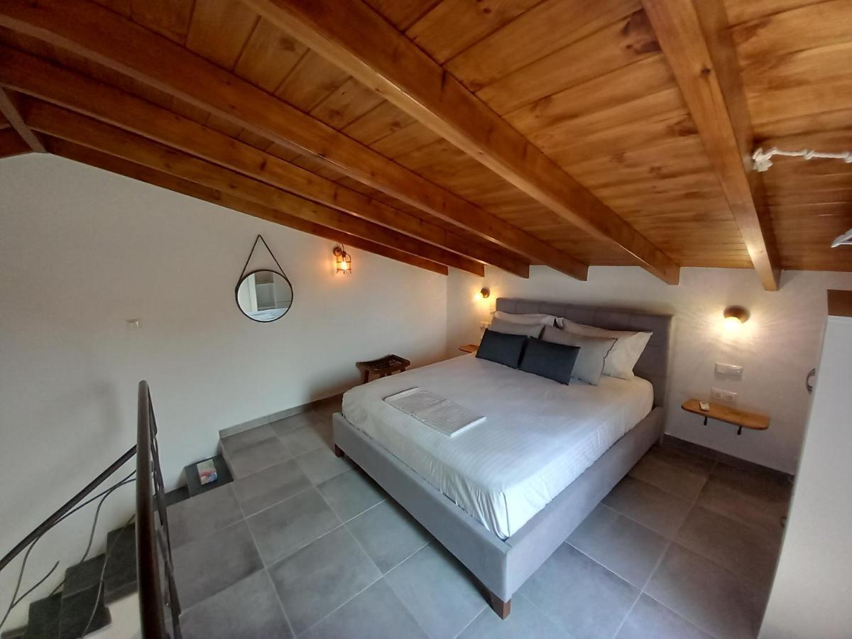 Koroni Stone House, Newly Built Studios By The Sea Exterior foto